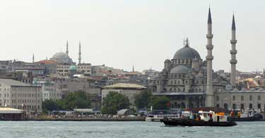 Istanbul  -  Stadt auf zwei Kontinenten