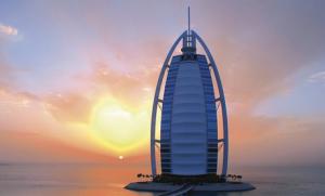 Metropolen der Wüste: Dubai & Baden in Abu Dhabi