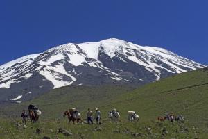 Türkei - Iran - Ararat (5156_m) und Damavand (5671_m)